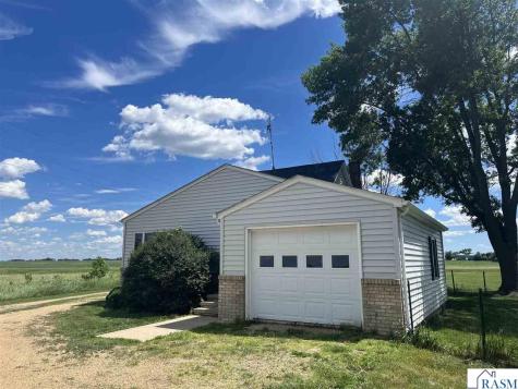 67490 425th Street Odin MN 56160