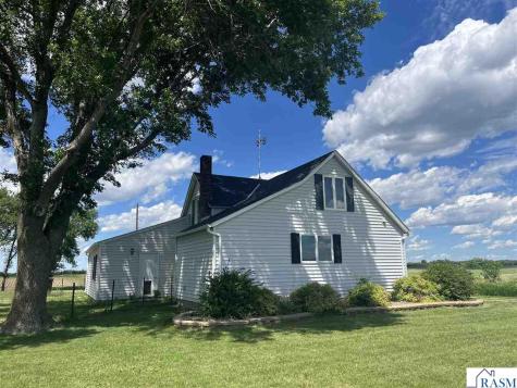 67490 425th Street Odin MN 56160