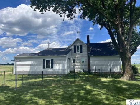 67490 425th Street Odin MN 56160