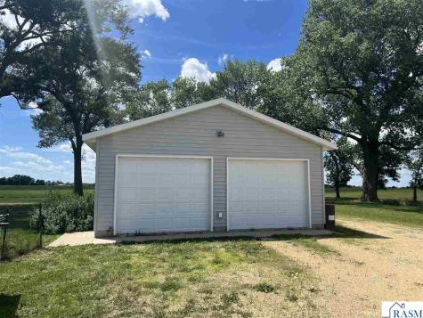 67490 425th Street Odin MN 56160
