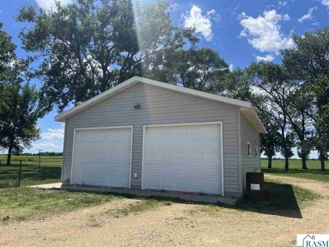 67490 425th Street Odin MN 56160