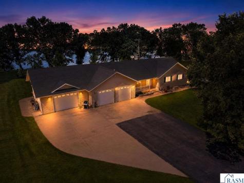 4 S Fox Lake Drive Sherburn MN 56171