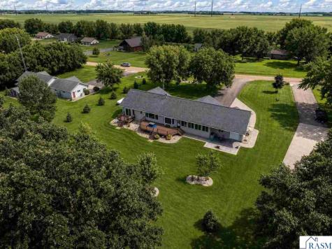 4 S Fox Lake Drive Sherburn MN 56171