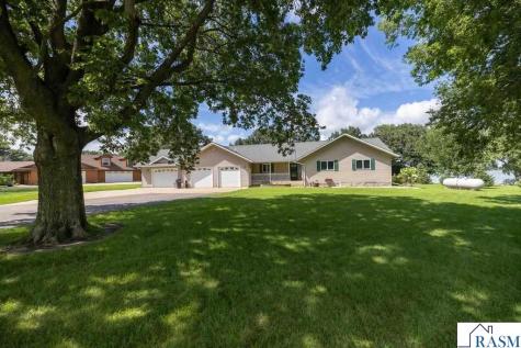 4 S Fox Lake Drive Sherburn MN 56171