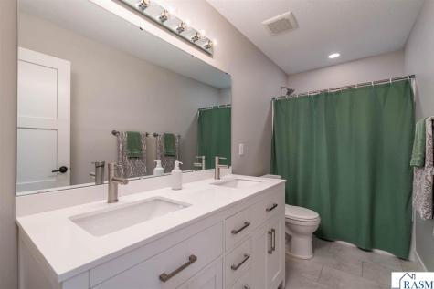 1929 Lexington Lane North Mankato MN 56003