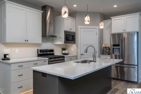 1929 Lexington Lane North Mankato MN 56003