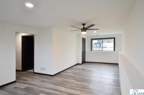 2105 Lunden Street St. Peter MN 56082