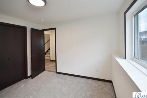 2105 Lunden Street St. Peter MN 56082