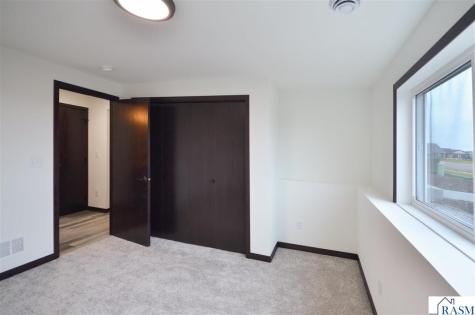 2105 Lunden Street St. Peter MN 56082