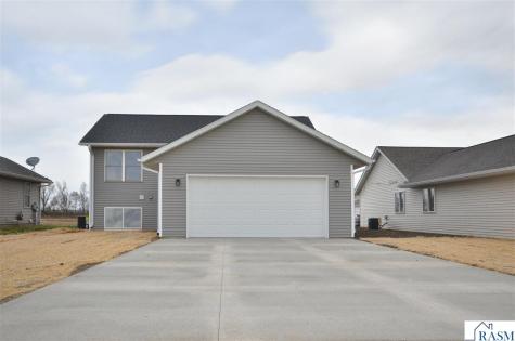 2105 Lunden Street St. Peter MN 56082