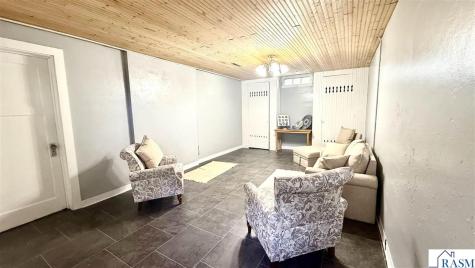 918 N 4th Street Mankato MN 56001