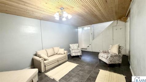 918 N 4th Street Mankato MN 56001