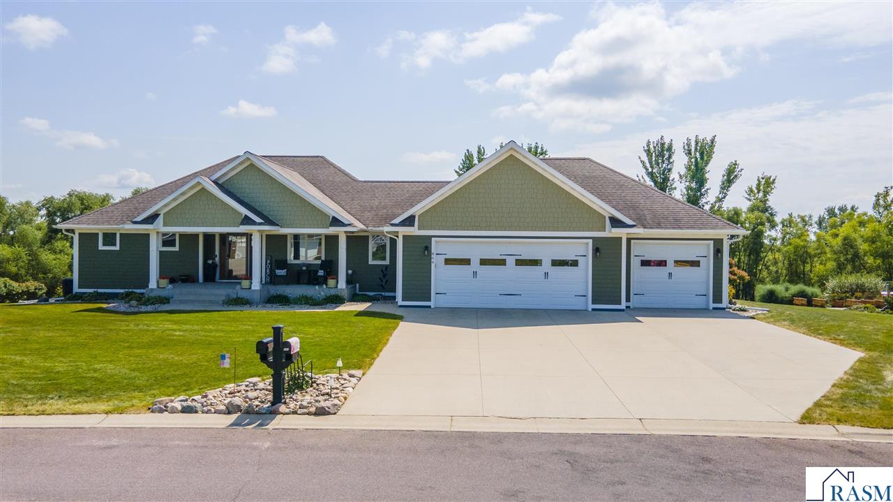 864 Goves Way Madelia MN 56062