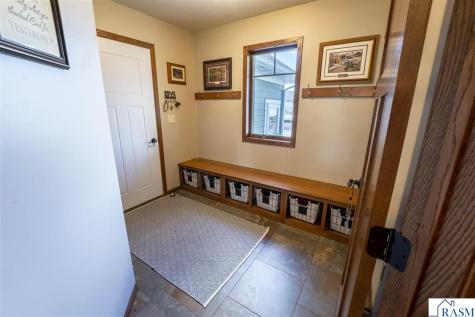 864 Goves Way Madelia MN 56062
