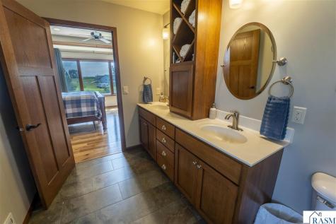 864 Goves Way Madelia MN 56062