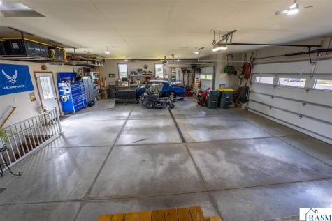 864 Goves Way Madelia MN 56062
