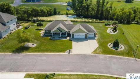 864 Goves Way Madelia MN 56062