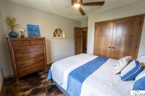 864 Goves Way Madelia MN 56062