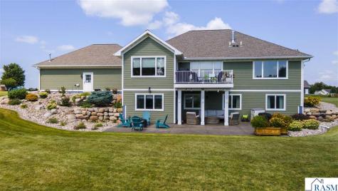 864 Goves Way Madelia MN 56062