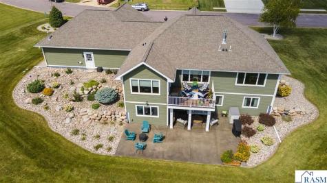 864 Goves Way Madelia MN 56062