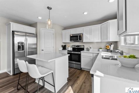2025 Aster Lane Mankato MN 56001