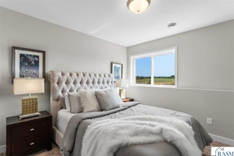 2025 Aster Lane Mankato MN 56001