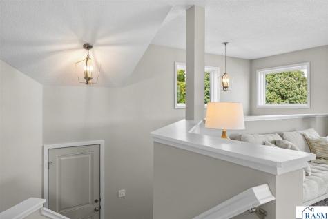 2025 Aster Lane Mankato MN 56001