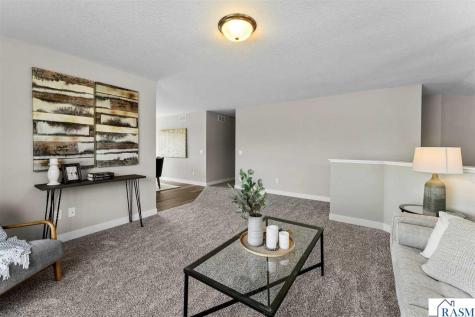 2025 Aster Lane Mankato MN 56001