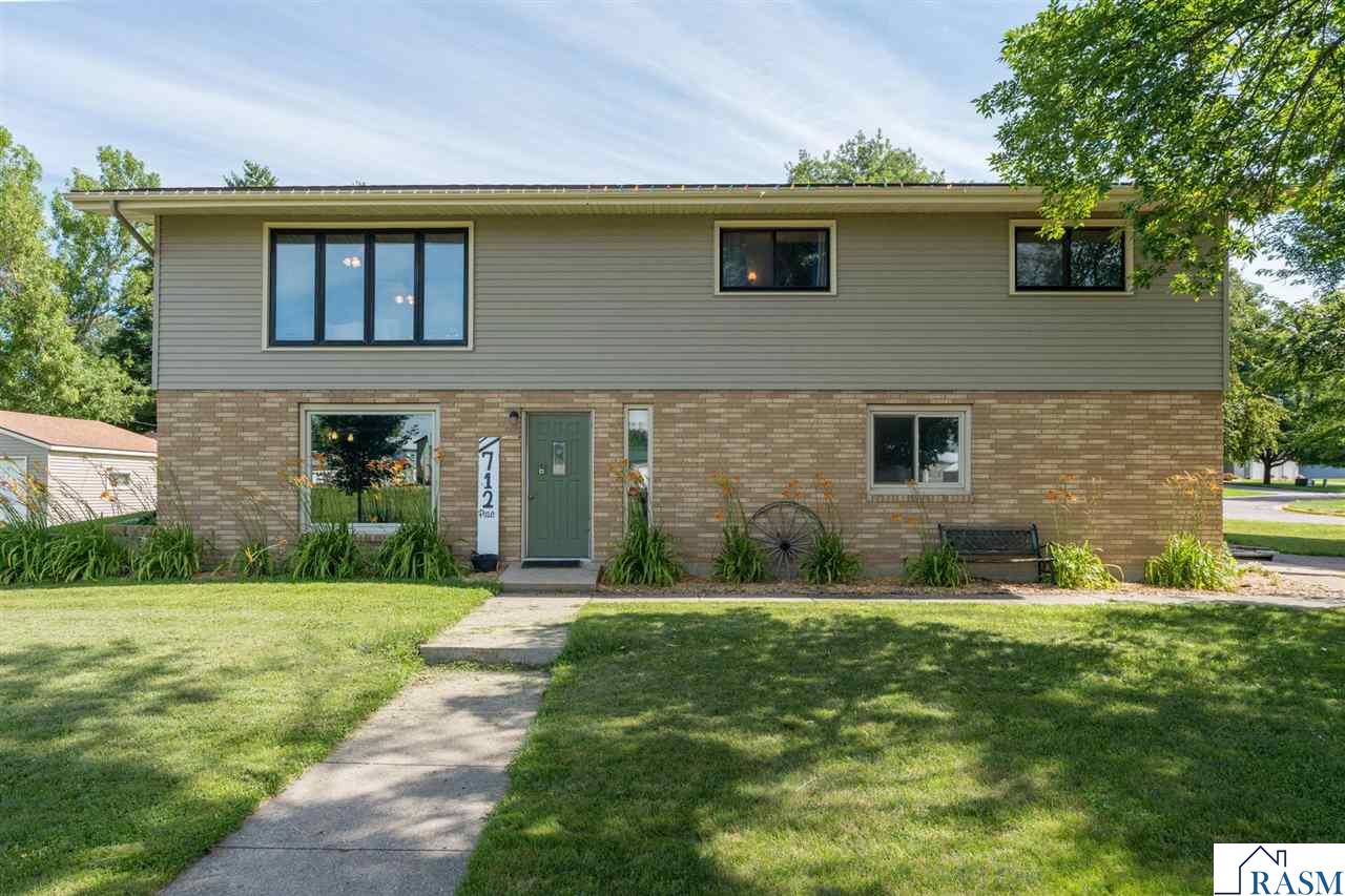 712 Pine Street Nicollet MN 56074