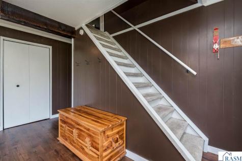 712 Pine Street Nicollet MN 56074