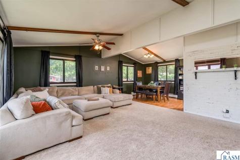 712 Pine Street Nicollet MN 56074