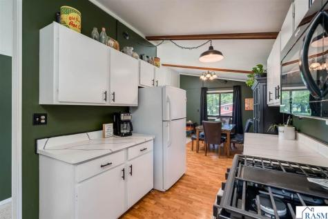 712 Pine Street Nicollet MN 56074
