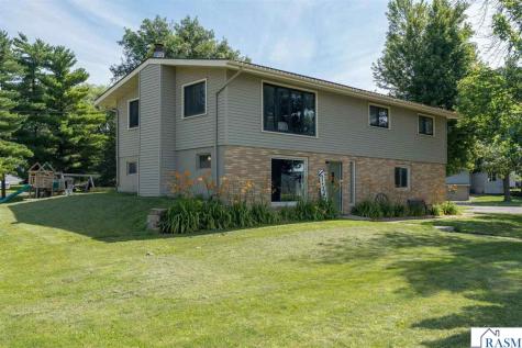 712 Pine Street Nicollet MN 56074