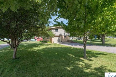 712 Pine Street Nicollet MN 56074