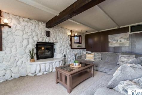 712 Pine Street Nicollet MN 56074