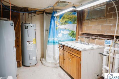 313 E Willis Street Elmore MN 56027