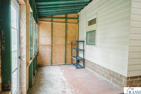 313 E Willis Street Elmore MN 56027