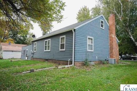 313 E Willis Street Elmore MN 56027