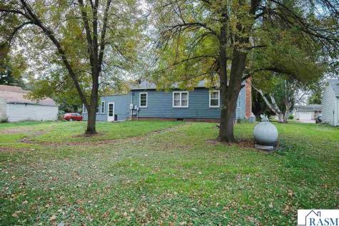 313 E Willis Street Elmore MN 56027