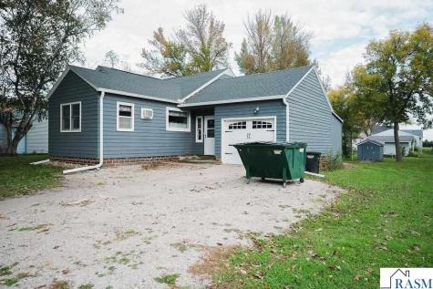 313 E Willis Street Elmore MN 56027