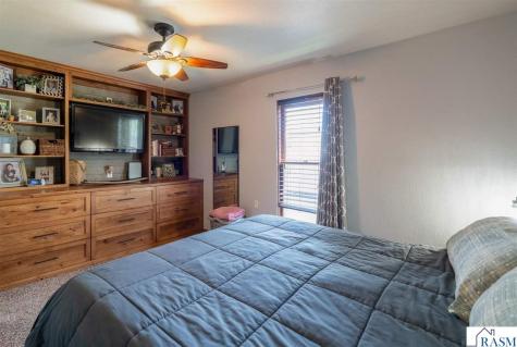 136 1st Avenue Alden MN 56009