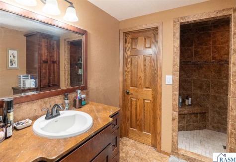 136 1st Avenue Alden MN 56009