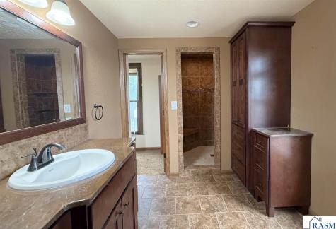 136 1st Avenue Alden MN 56009