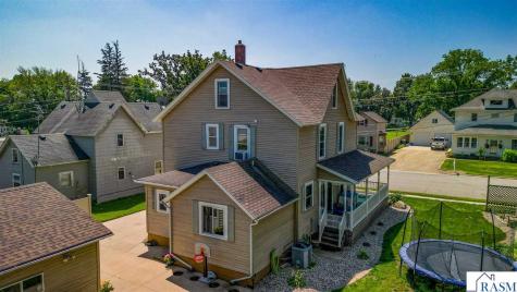 136 1st Avenue Alden MN 56009