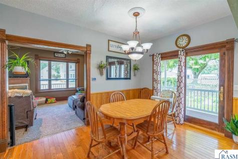 136 1st Avenue Alden MN 56009