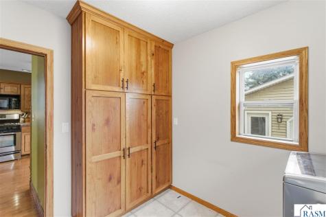 136 1st Avenue Alden MN 56009