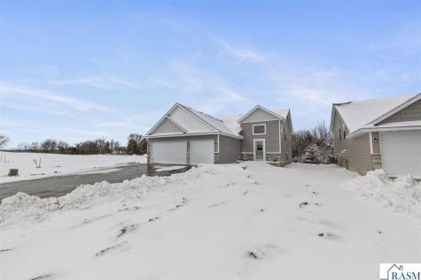 2257 Fairbanks Drive North Mankato MN 56003