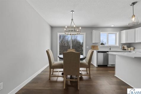 2257 Fairbanks Drive North Mankato MN 56003