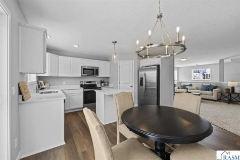 2257 Fairbanks Drive North Mankato MN 56003