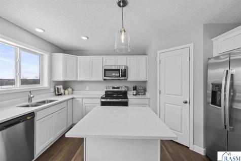 2257 Fairbanks Drive North Mankato MN 56003